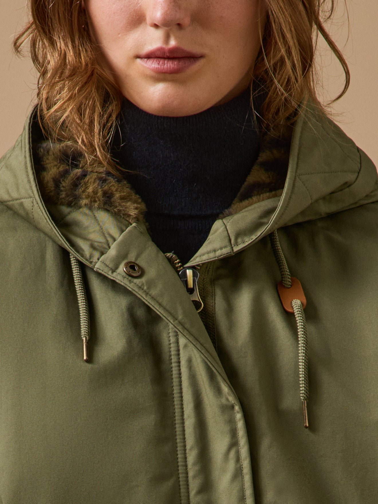 Parka courte femme doublée imitation fourrure