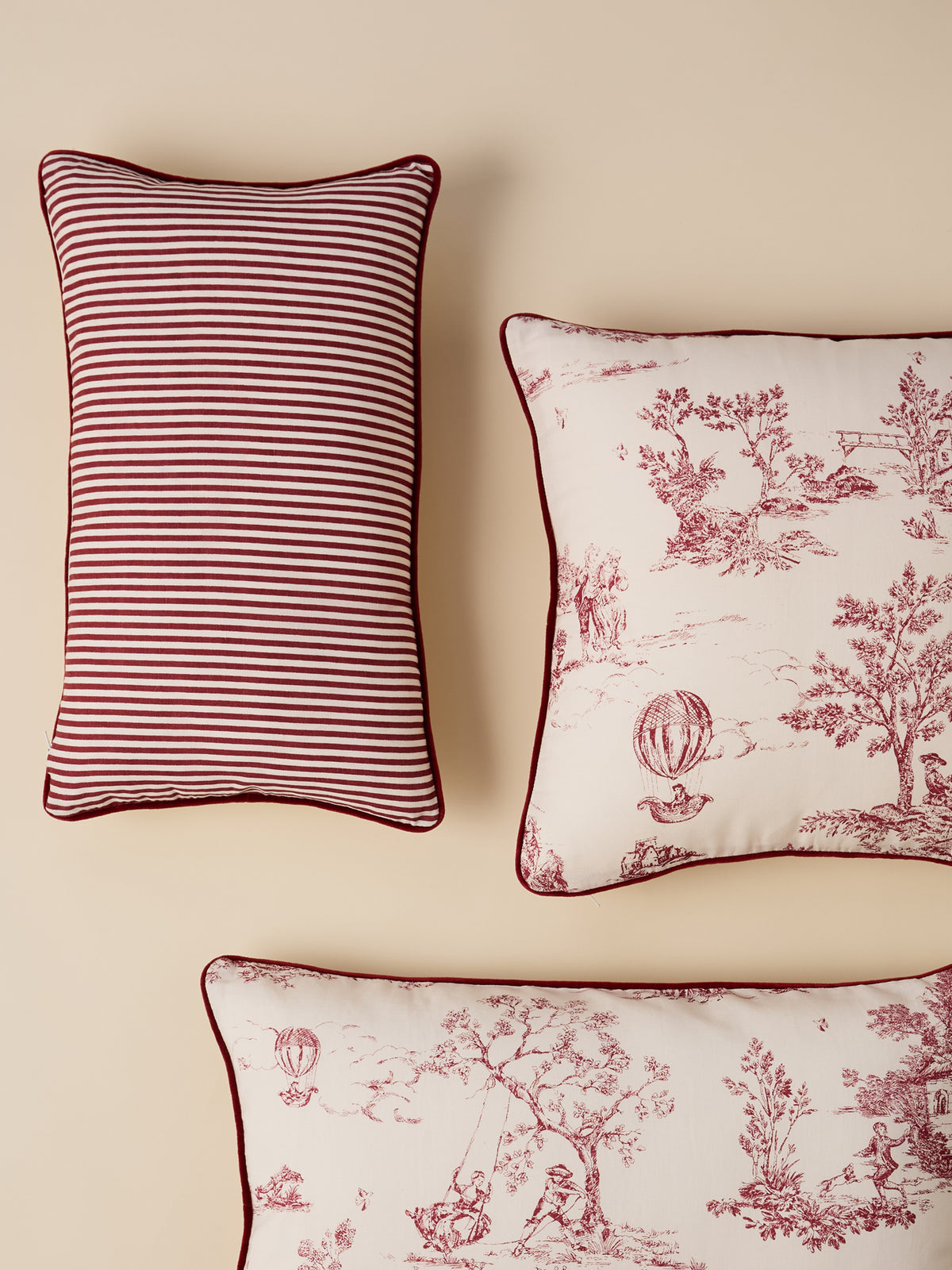Housse de coussin esprit toile de Jouy