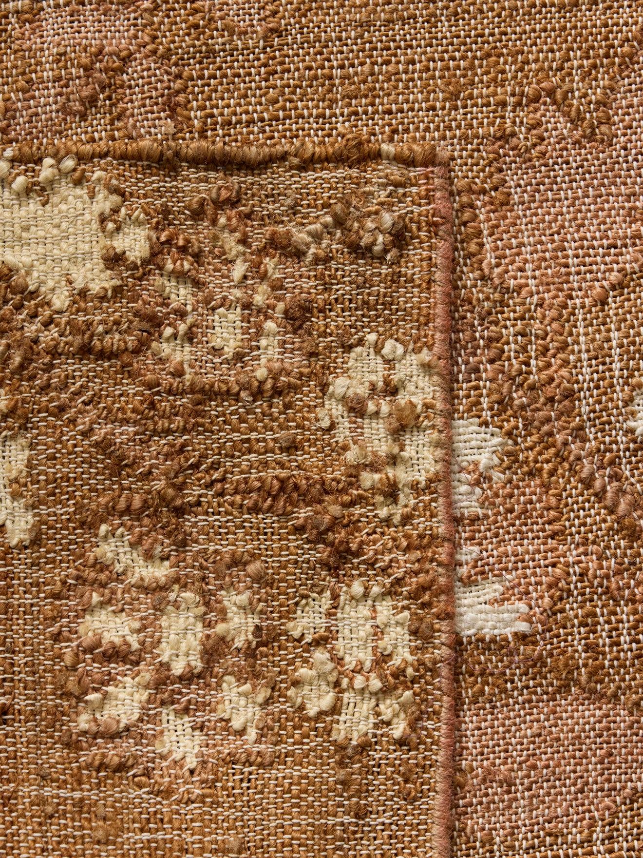 Tapis Romy en jute et coton tissés