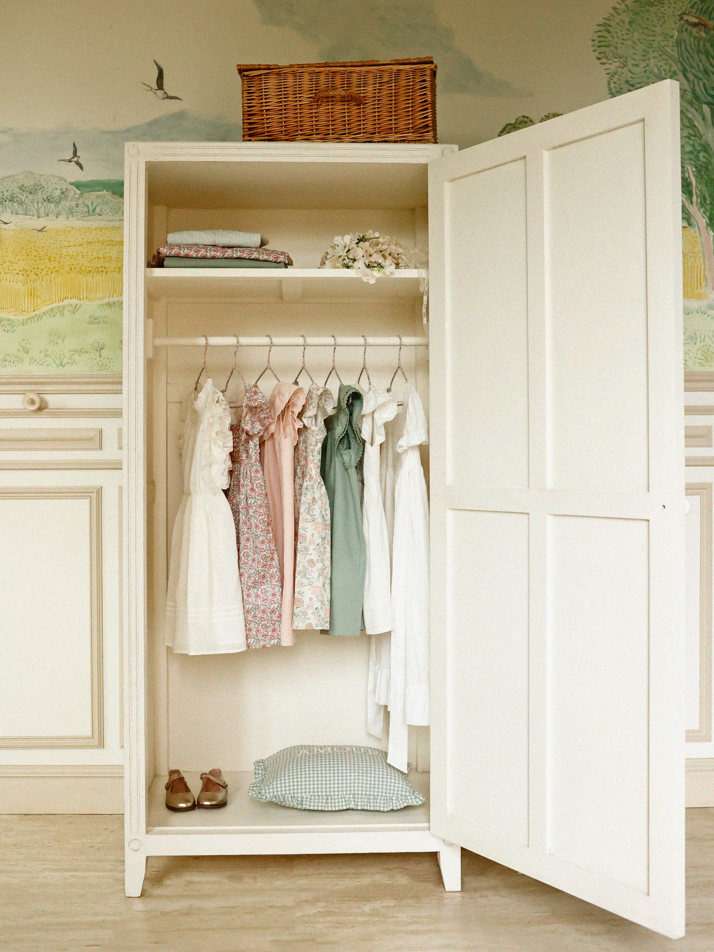 Armoire parisienne Camille