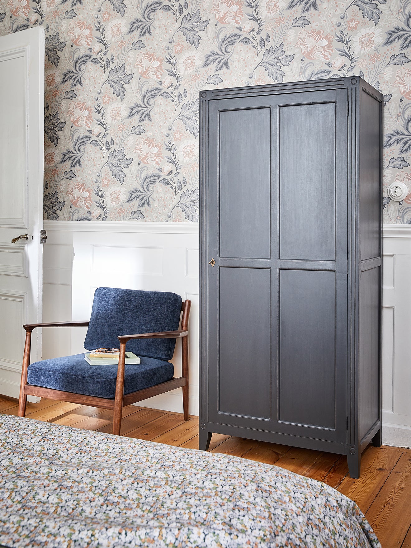 Armoire parisienne Camille