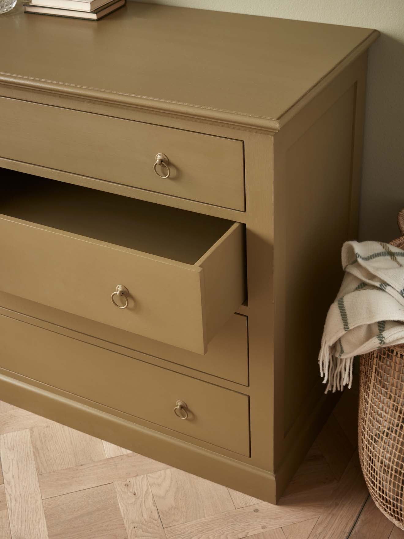 Commode Valentine