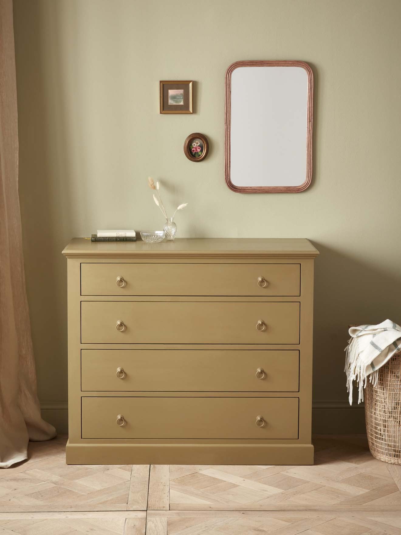 Commode Valentine
