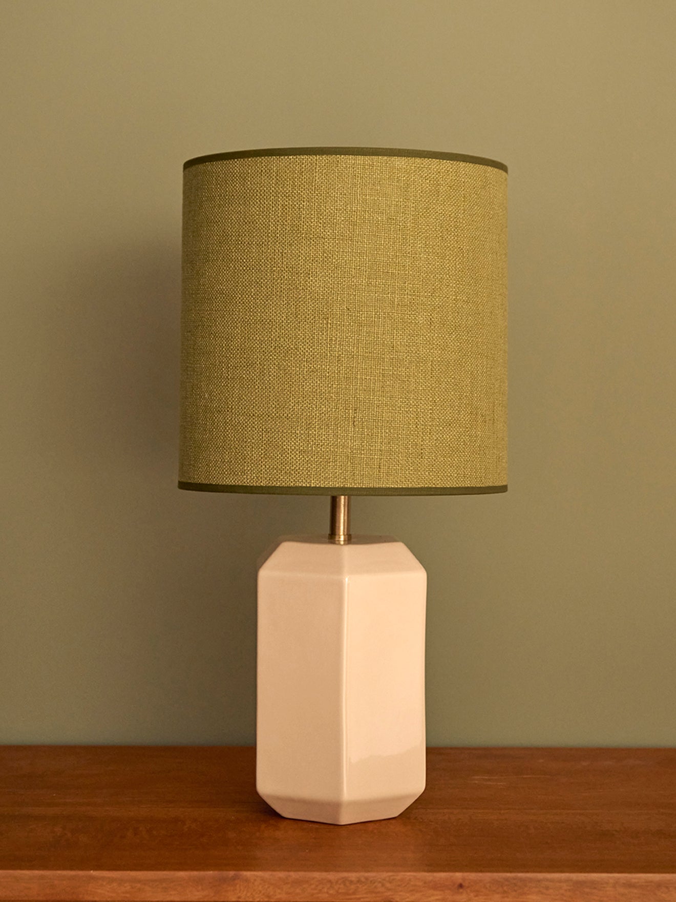 Abat-jour seventies olive - petit modèle Victoire