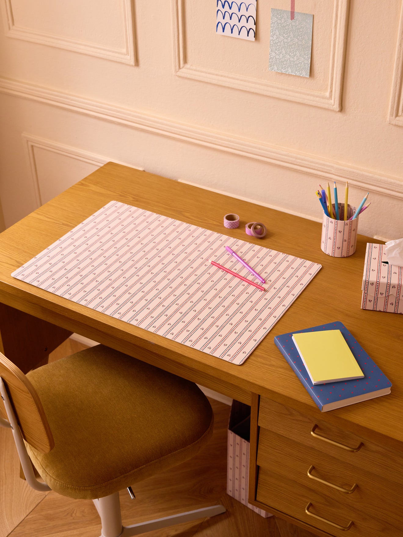 Sous-main en papier imprimé