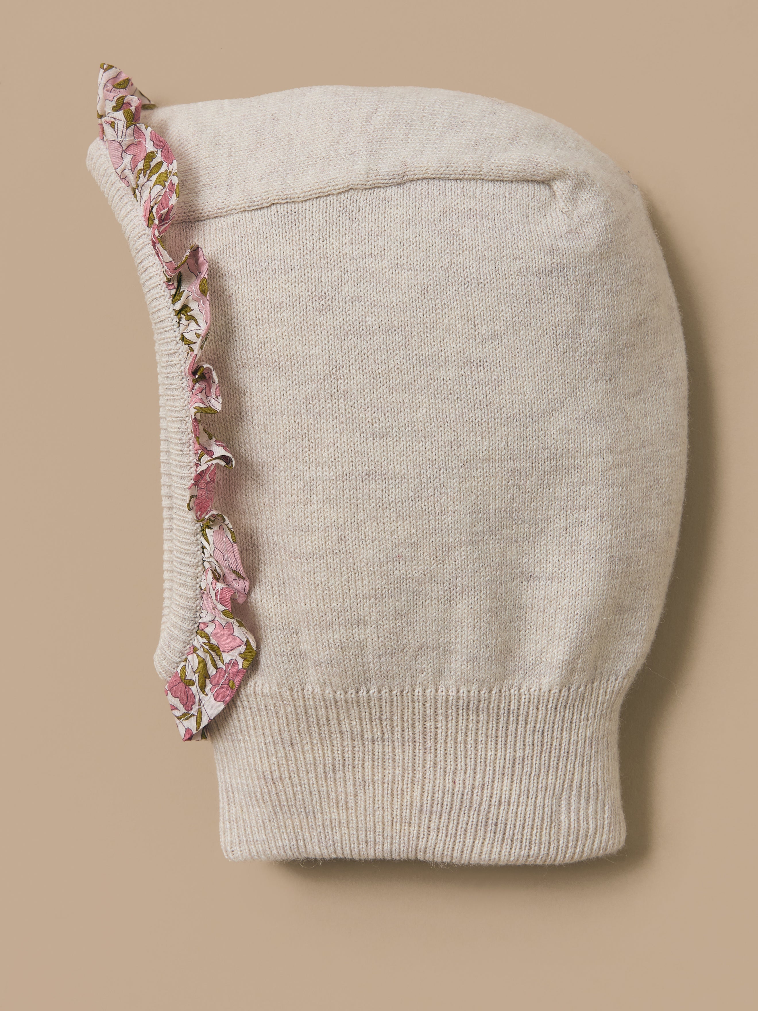 Cagoule avec volant en tissu Liberty bébé