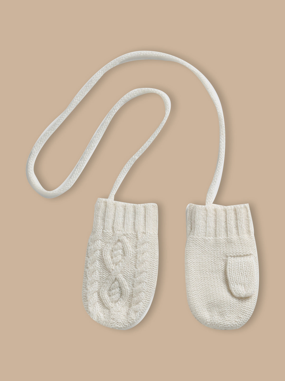 Moufles torsadées bébé