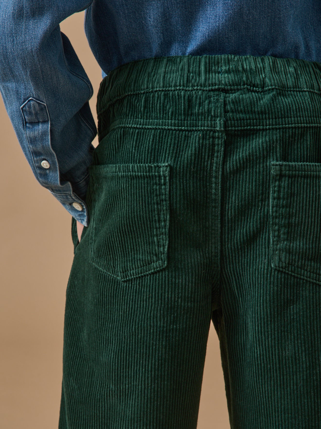 Pantalon relax en velours côtelé garçon