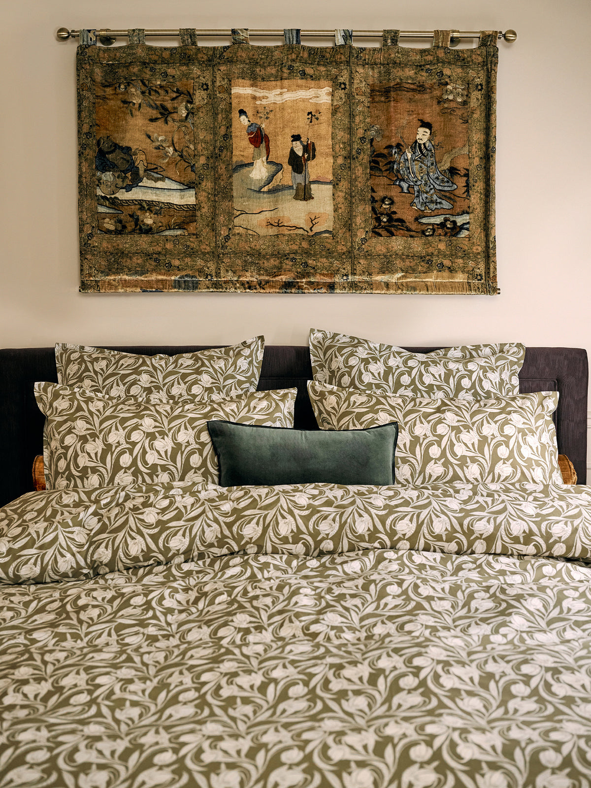LOOKBOOK_GRAND_HOTEL_parure_lit_feuillage_vert