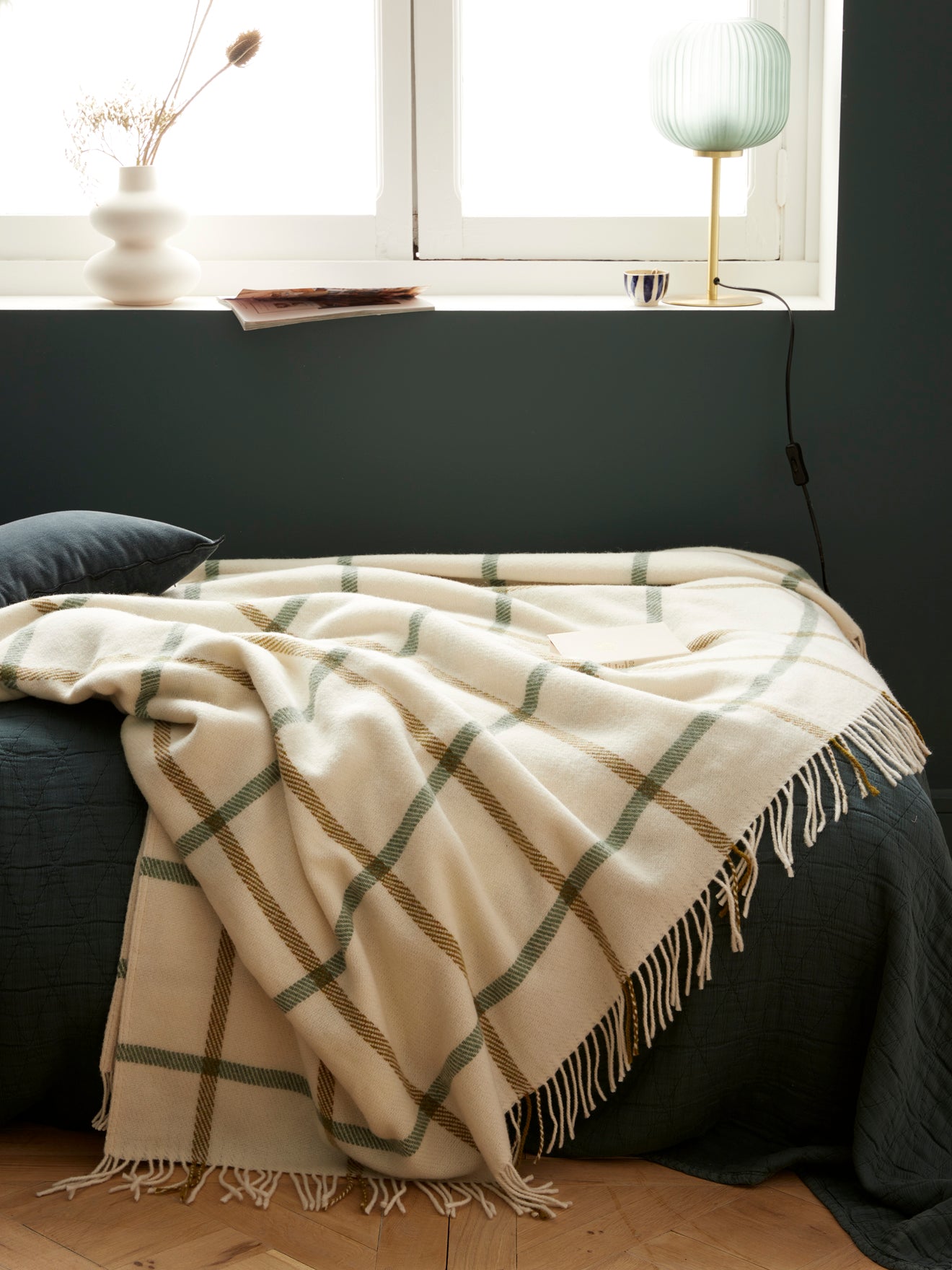 Plaid XL à carreaux, laine majoritaire